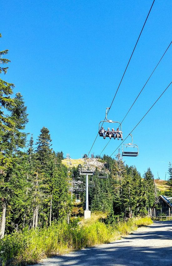 The ski lift that takes you up to the peak of the mountain