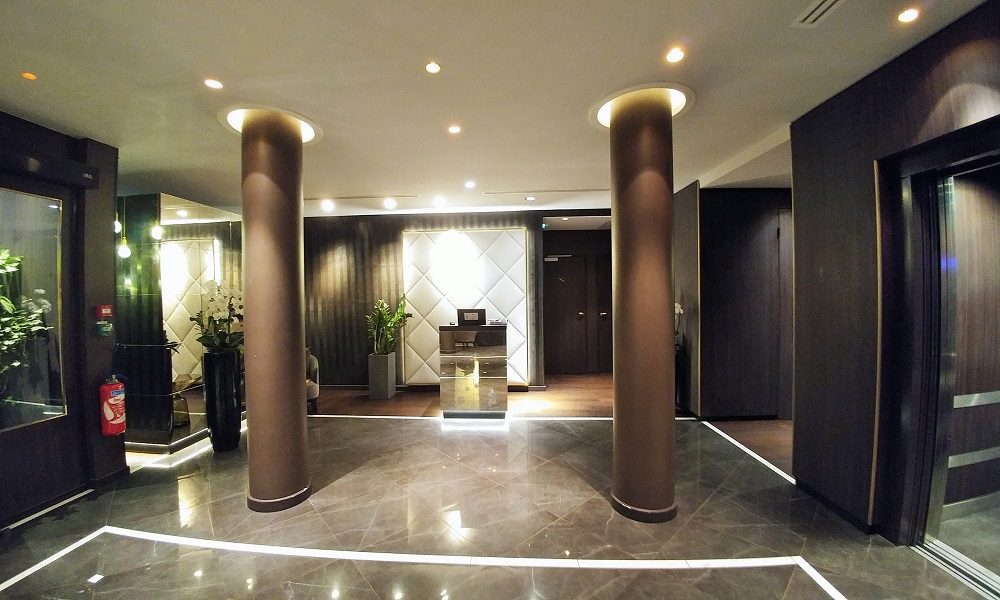 Le Parisis hotel lobby in Paris