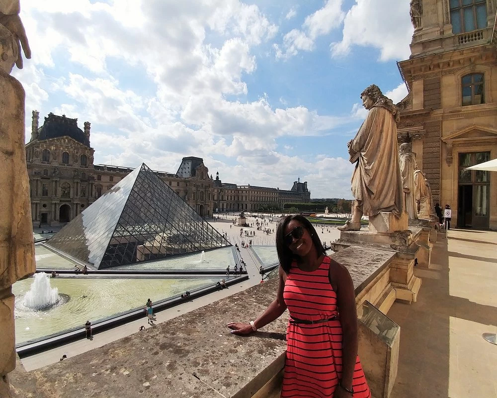 Amazing view of Shylo and the pyramids at the Louvre in Paris
