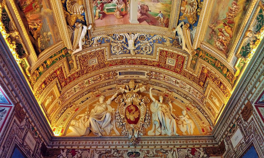 Beautiful painted ceilings in the Vatican Museum