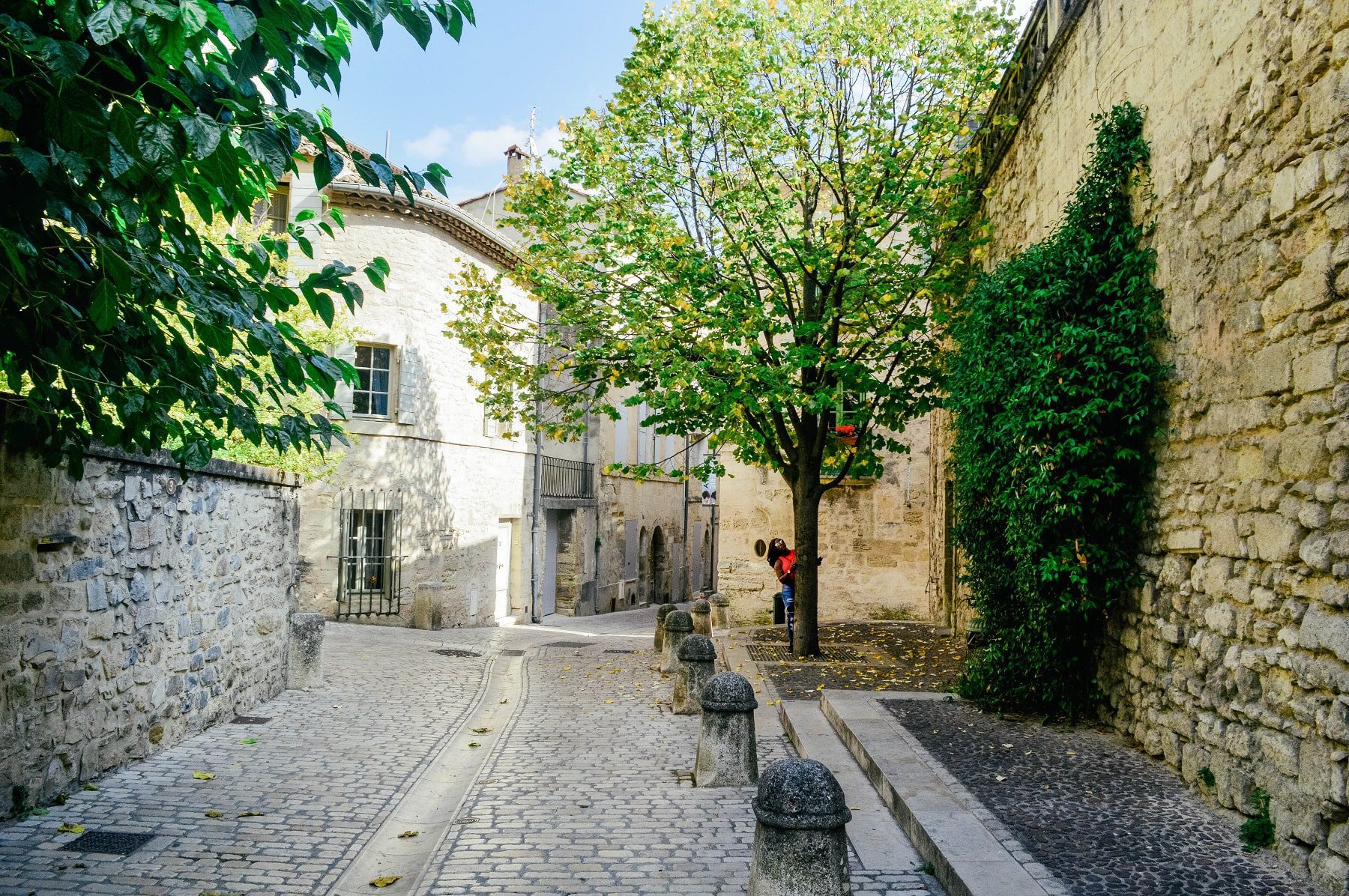 Uzes