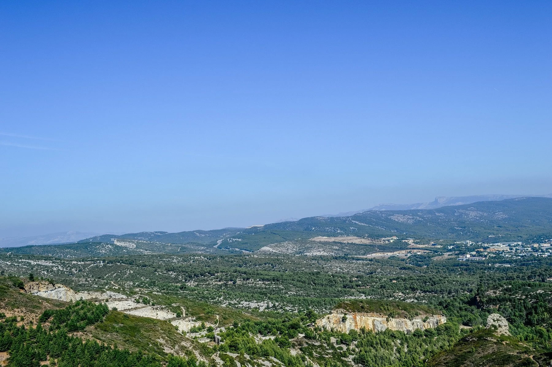 Amazing views along La route des cretes