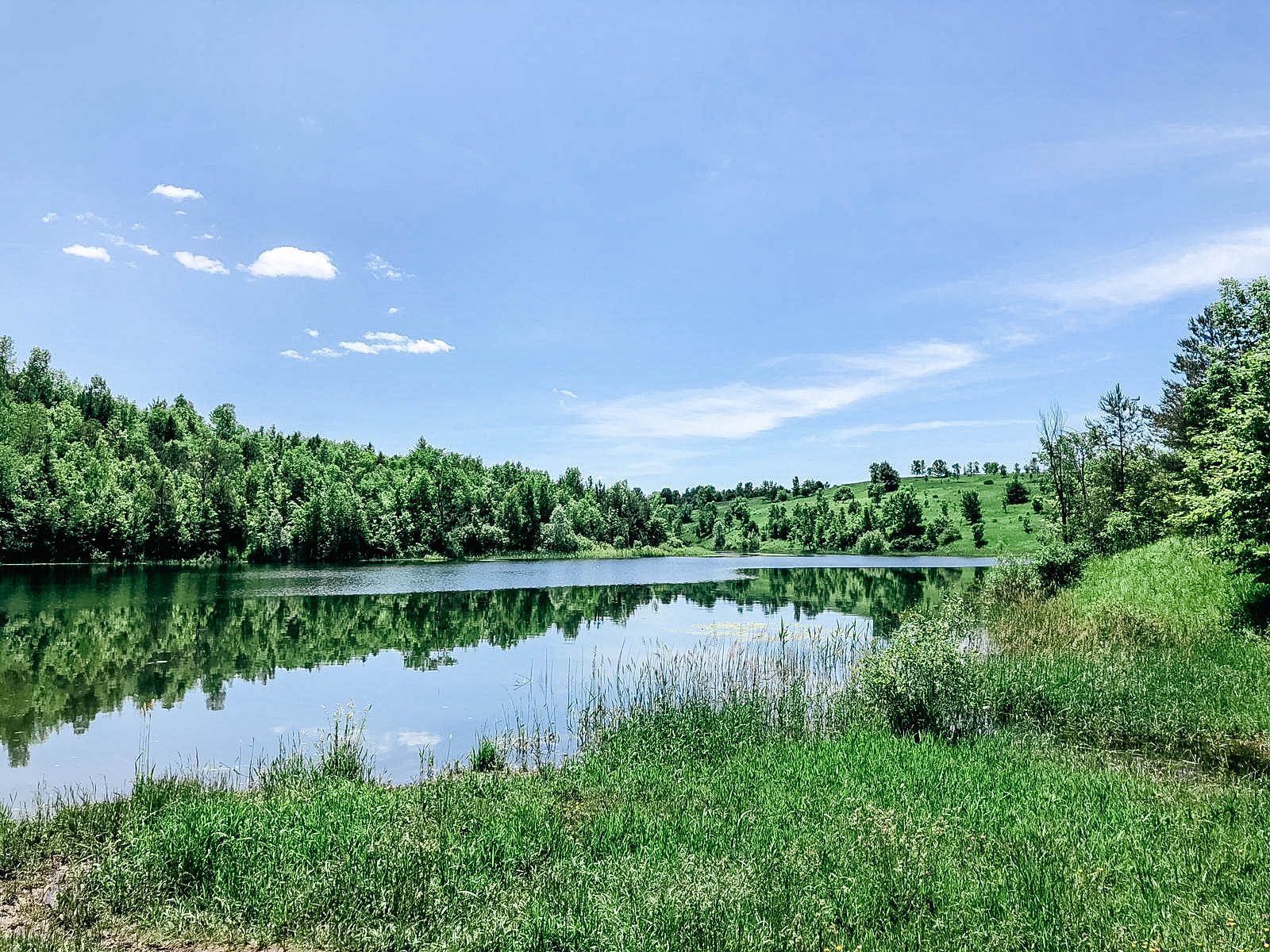 A hike to Cataract Falls in Forks of Credit Provincial Park