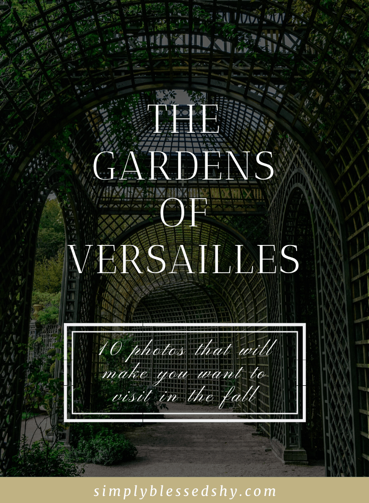 Visiting the garden of Versailles in the fall