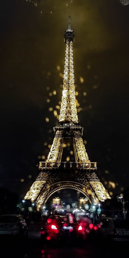 The Eiffel tower in Paris at night