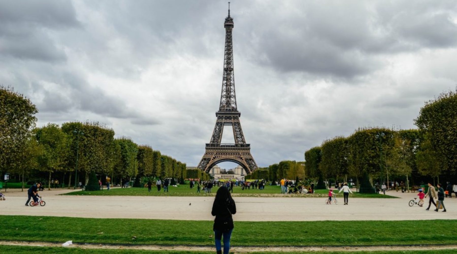 Shylo at The Eiffel tower in Paris