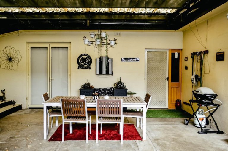 Cute Airbnb in Mount Gambier Australia Simply Blessed Shy